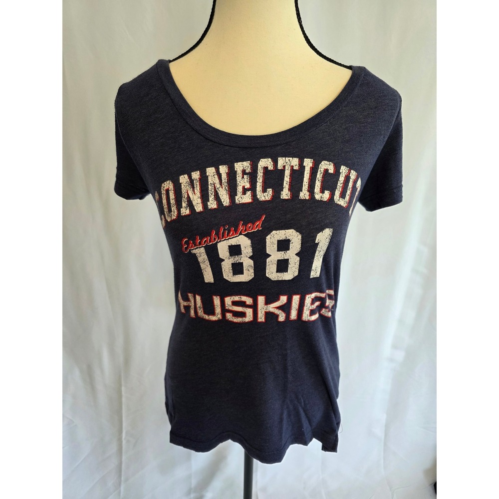 Connecticut Huskies Established 1881 Navy‎ Blue Graphic T Shirt Womens Medium